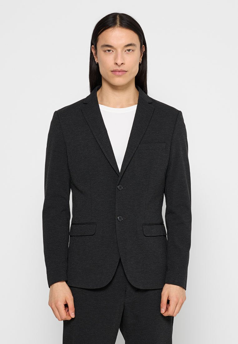 Selected NOAH SLIM FIT