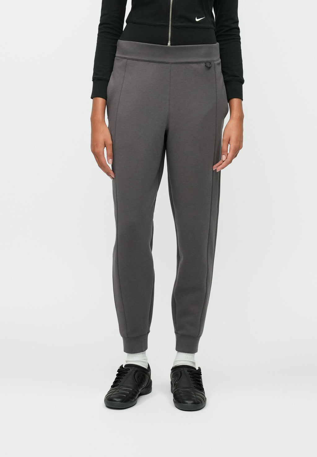 Nike Sportswear  SOFT