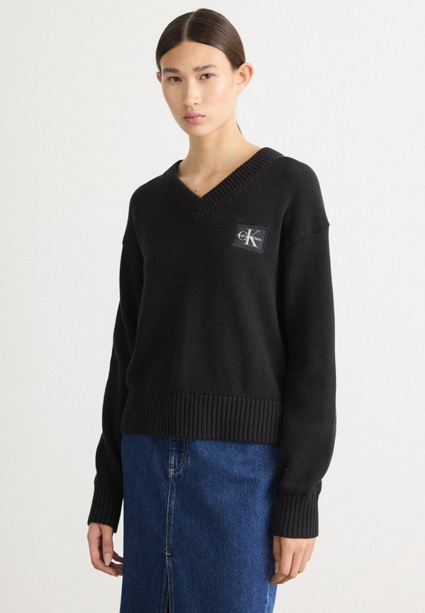 Calvin Klein Jeans BADGE V NECK SWEATER