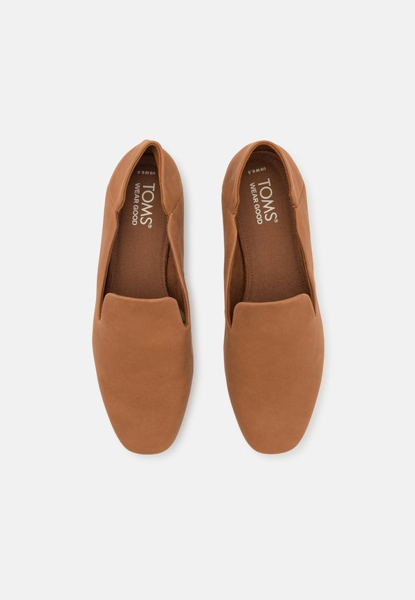TOMS LARA