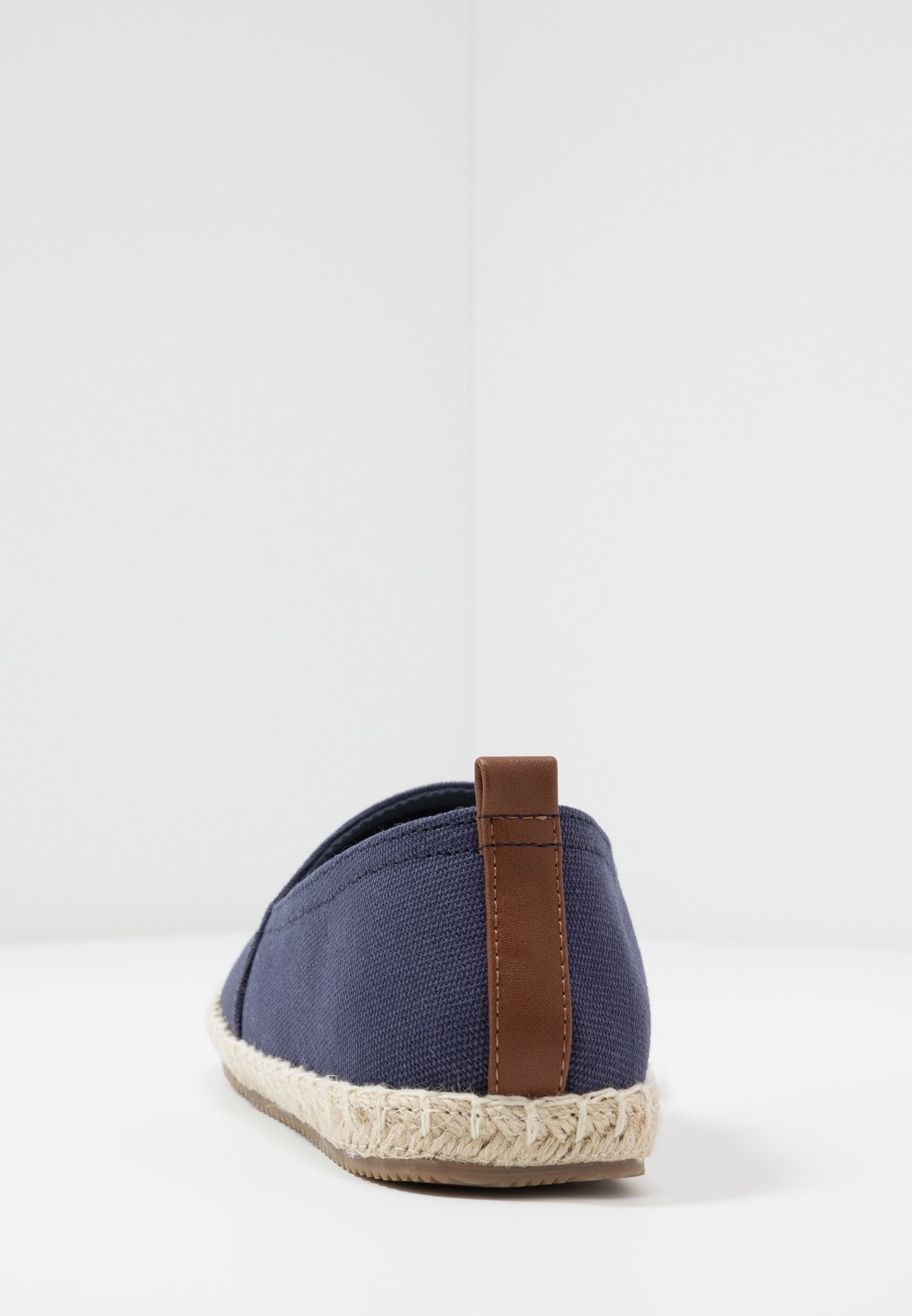 Pier One UNISEX