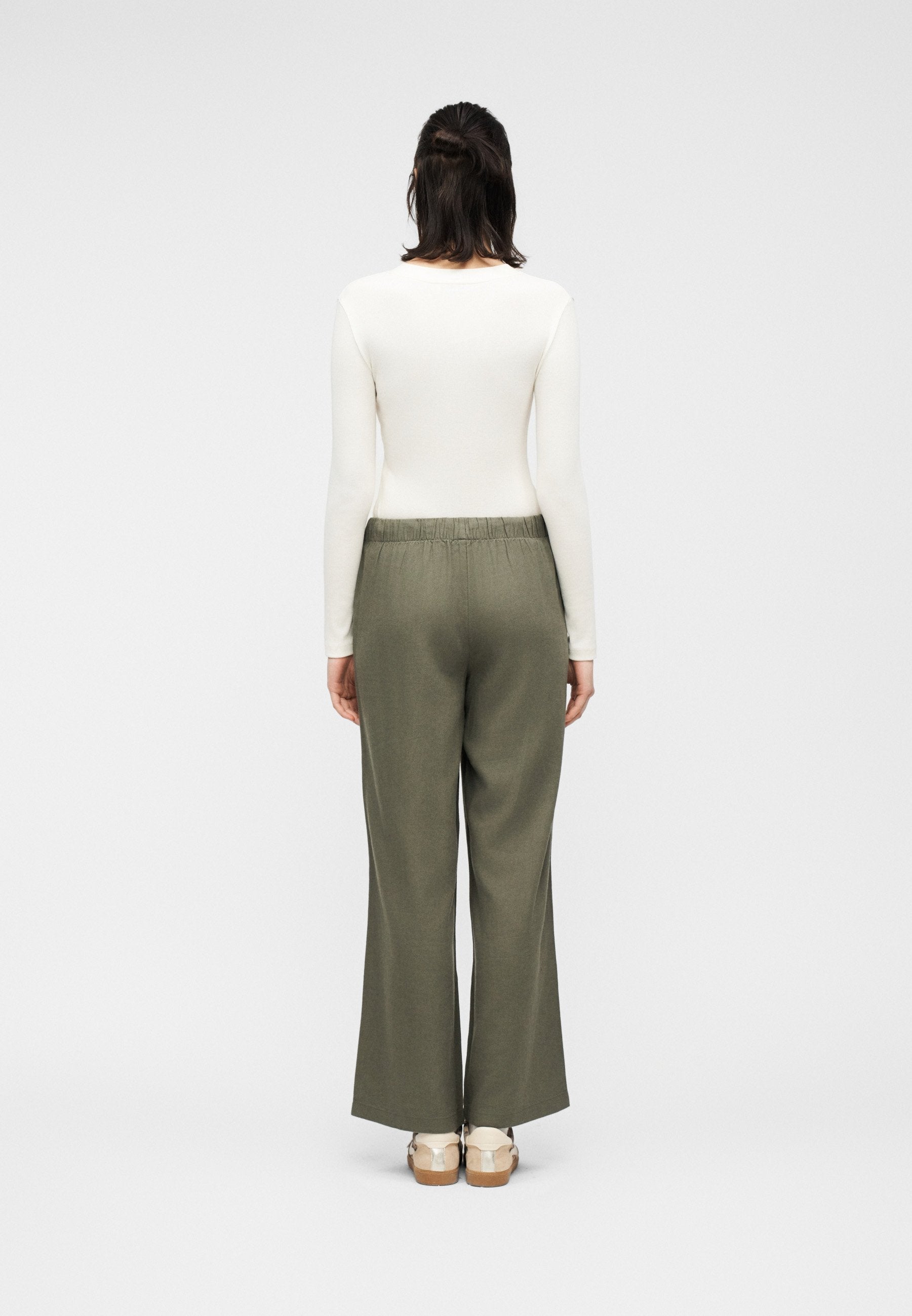 ONLGOA Straight Fit Linen Media 4