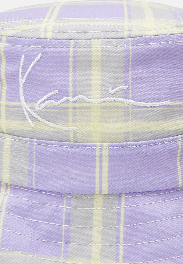 Karl Kani SIGNATURE REVERSIBLE CHECK BUCKET HAT