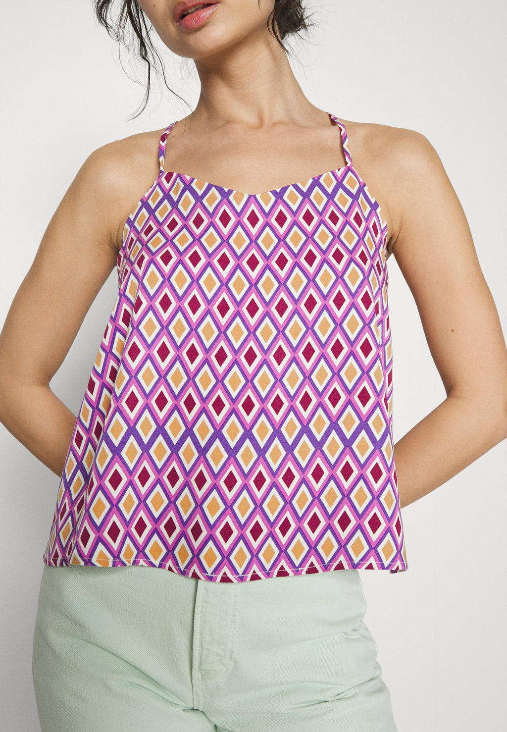 ONLY Petite ONLALMA LIFE VIS CYRUS SINGLET