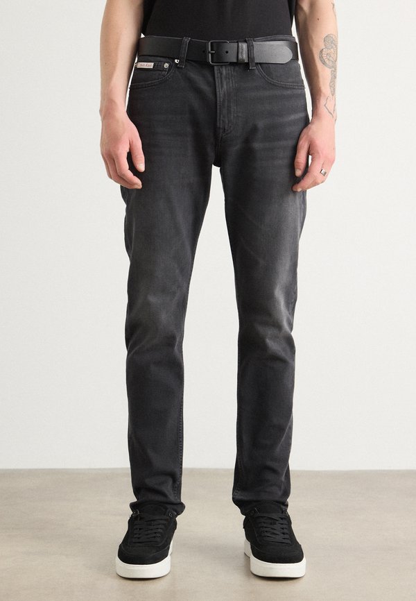 Calvin Klein Jeans SLIM TAPER OIL SLICK - Jeans Tapered Fit - essential black
