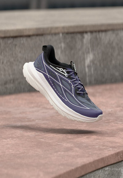 HOKA MACH REMASTERED