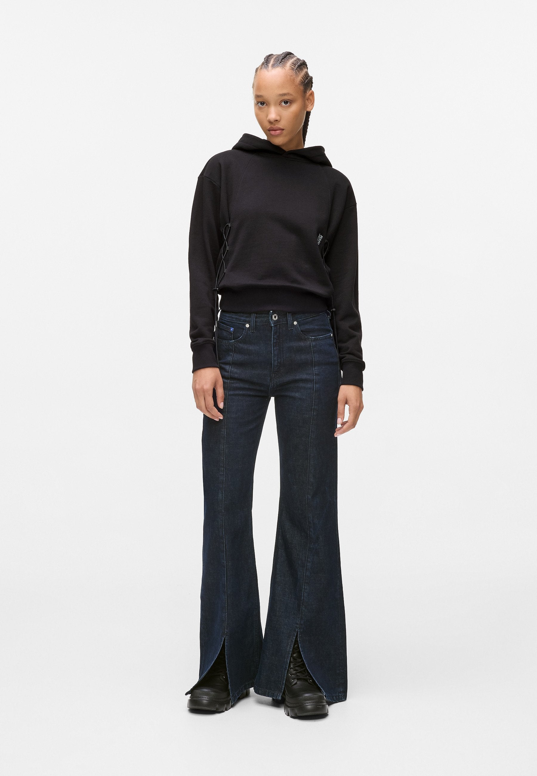 SPLIT-HEM FLARED Media 2