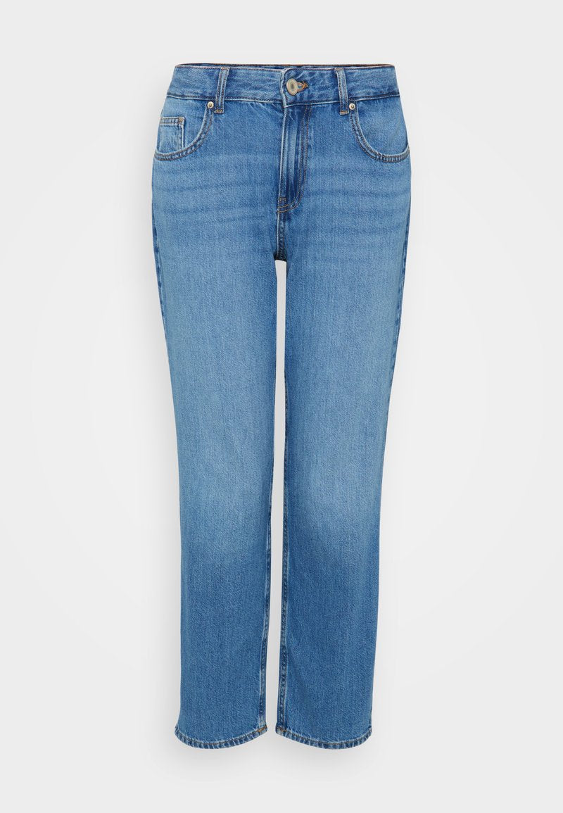 Hellblaue Denim-Jeans, gerade geschnitten, mittelhoher Bund, dezente Nähte, fünf Taschen, Knopf- und Reißverschluss.