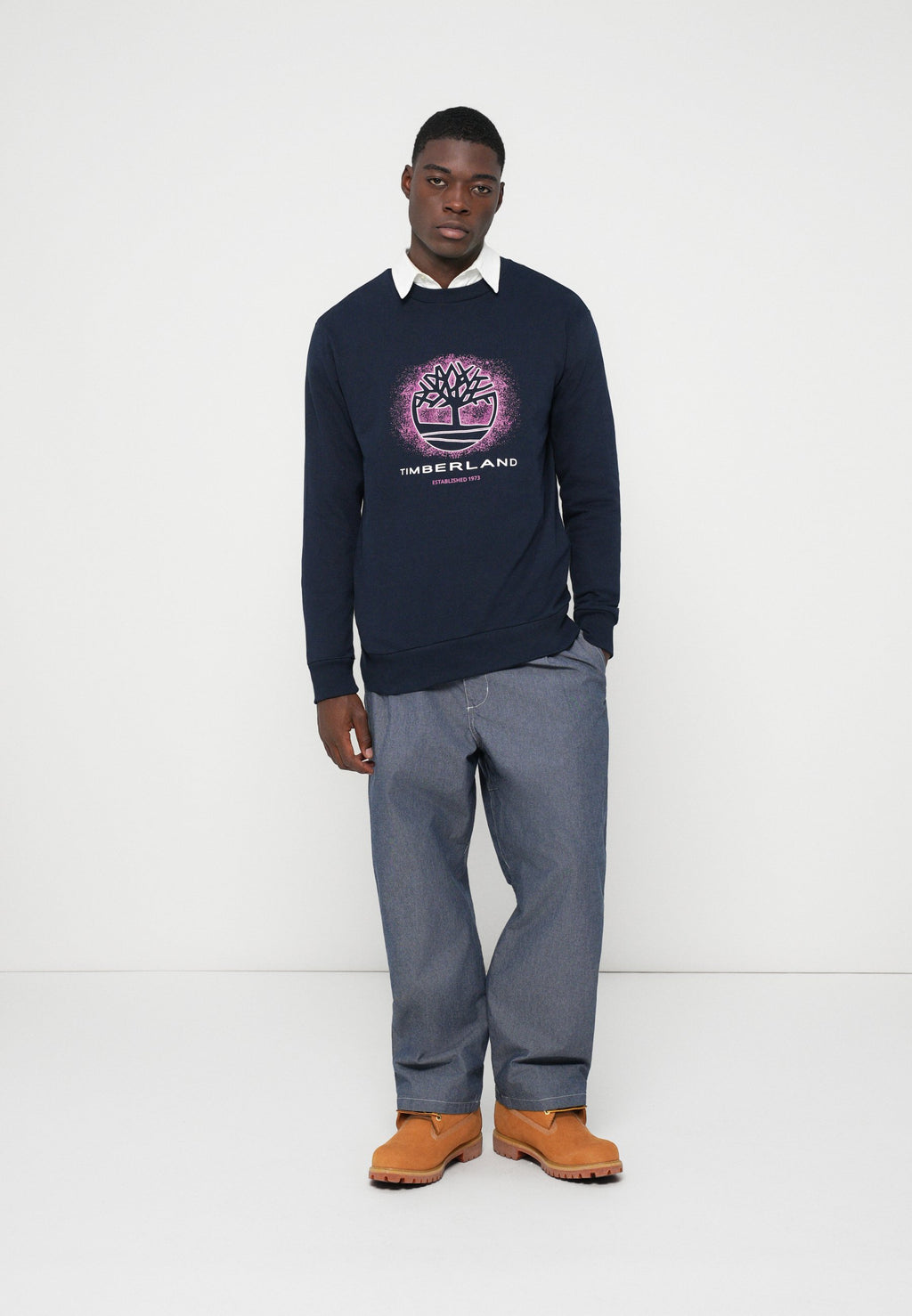 Timberland FRONT SEASONAL TREE LOGO GRAPHIC CREWNECK