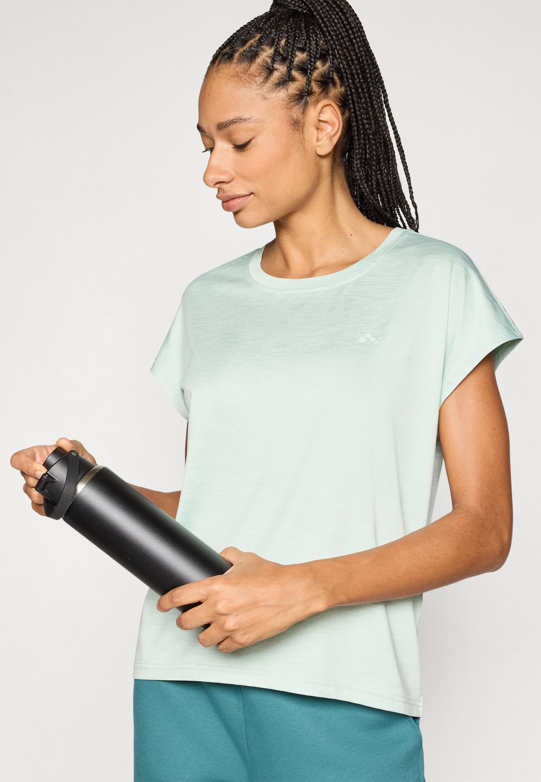 ONLY Play ONPAUB-CORE LIFE ON SS LOOSE BAT TEE