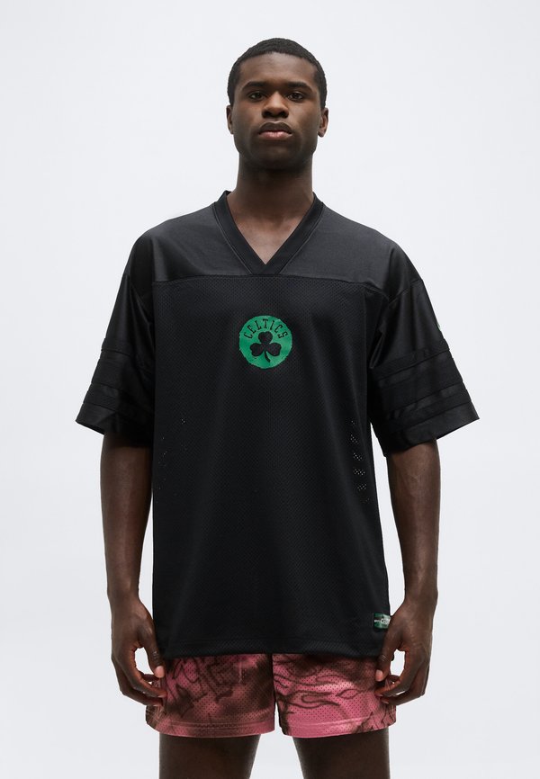 Nike Performance BOSTON CELTICS FOOTBALL - Print T-shirt - black