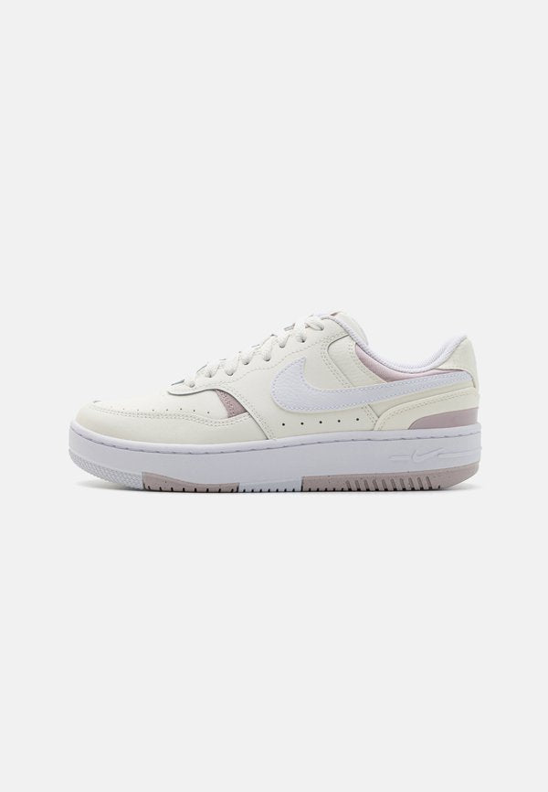 Nike Sportswear GAMMA FORCE - Trainers - sail/white/platinum violet