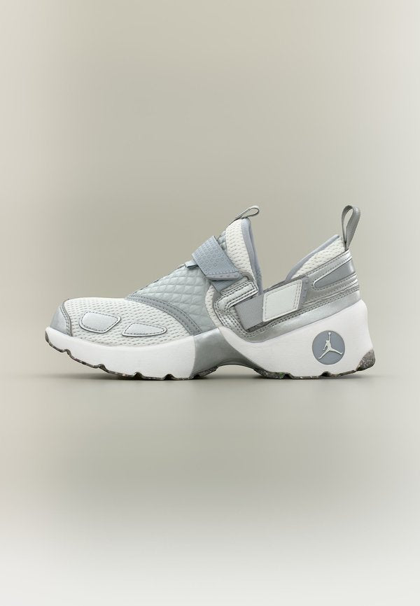 Jordan TRUNNER LX