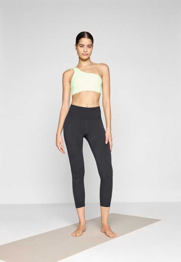 Nike Performance ZENVY ASYMMETRICAL