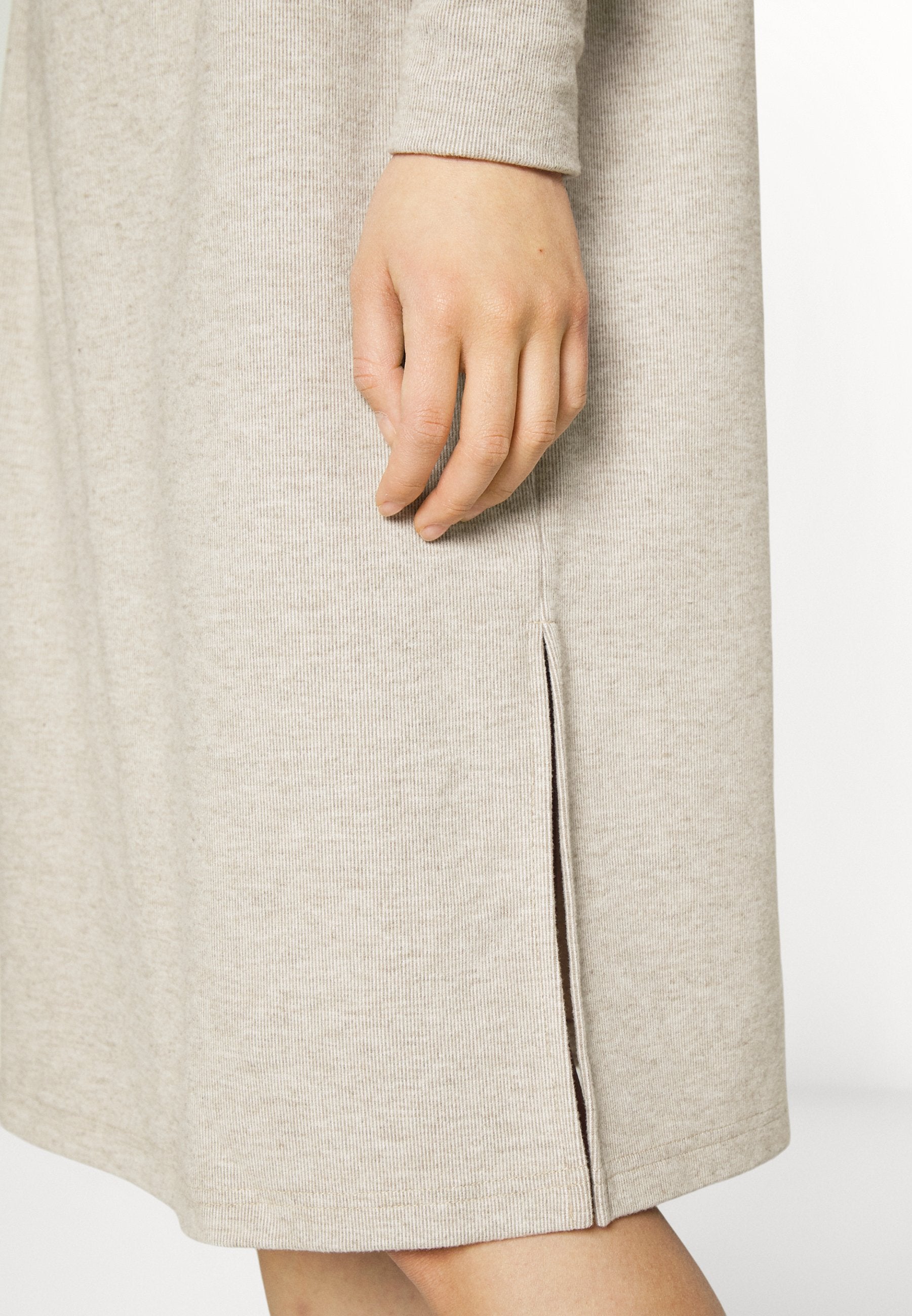ONLDREAM HIGHNECK DRESS Media 6