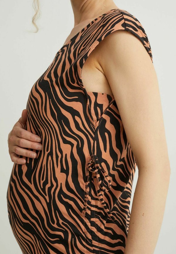 C&A MATERNITY