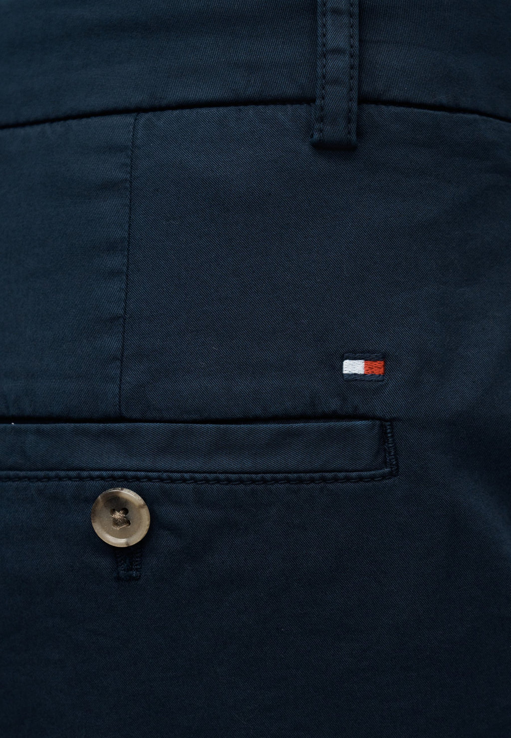 WASHED SLIM STRAIGHT LEG CHINOS Media 6