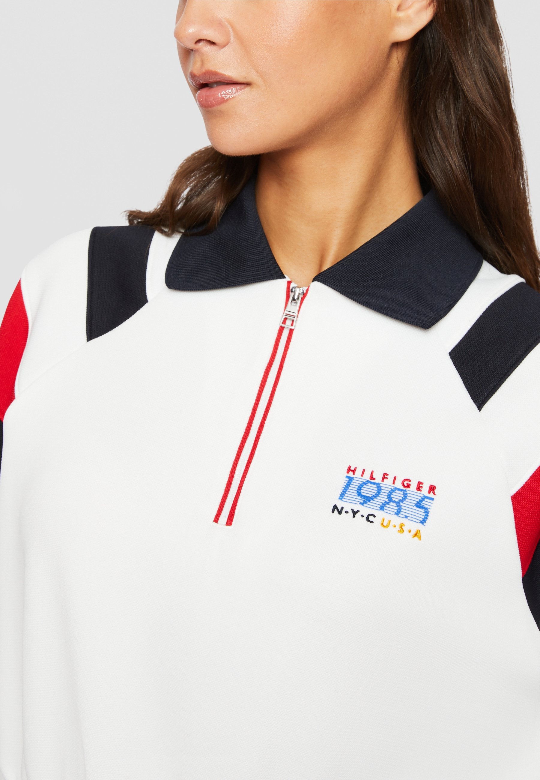 EXCLUSIVE HILFIGER TEAM DRESS Media 7