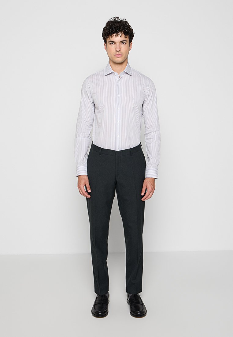 Michael Kors SLIM FIT