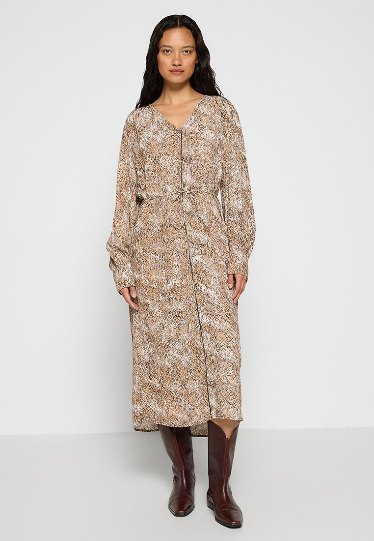 Soaked in Luxury MIRABELLE