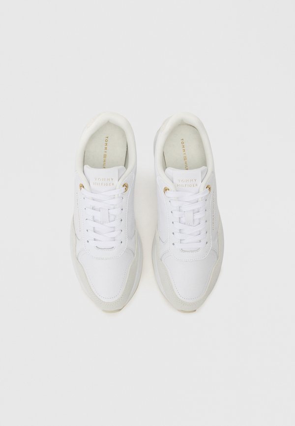 Tommy Hilfiger EMBOSSED TH MONOGRAM LEATHER TRAINERS