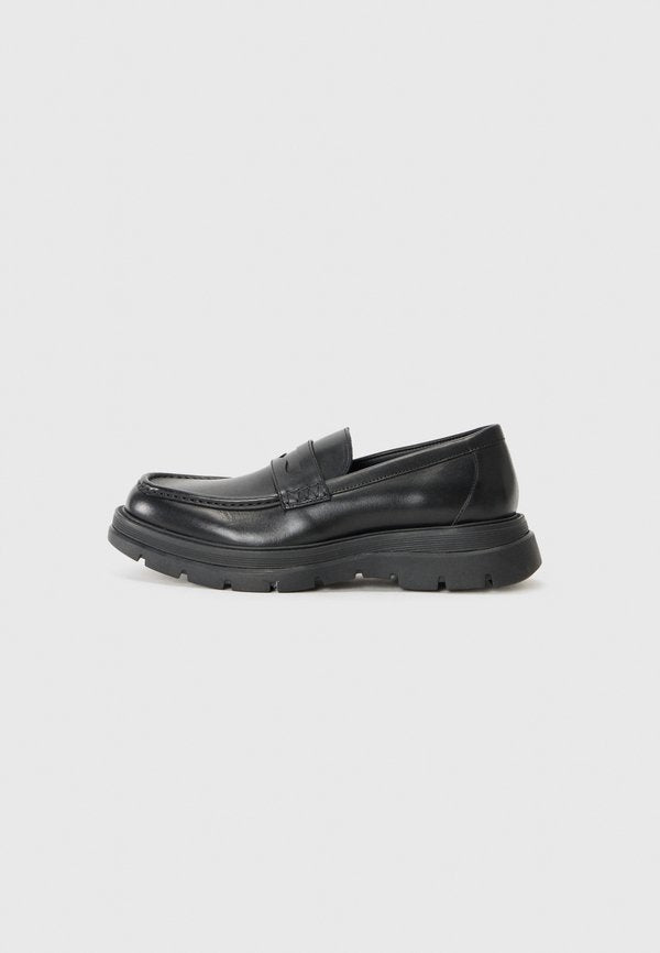Steve Madden RAIDEN
