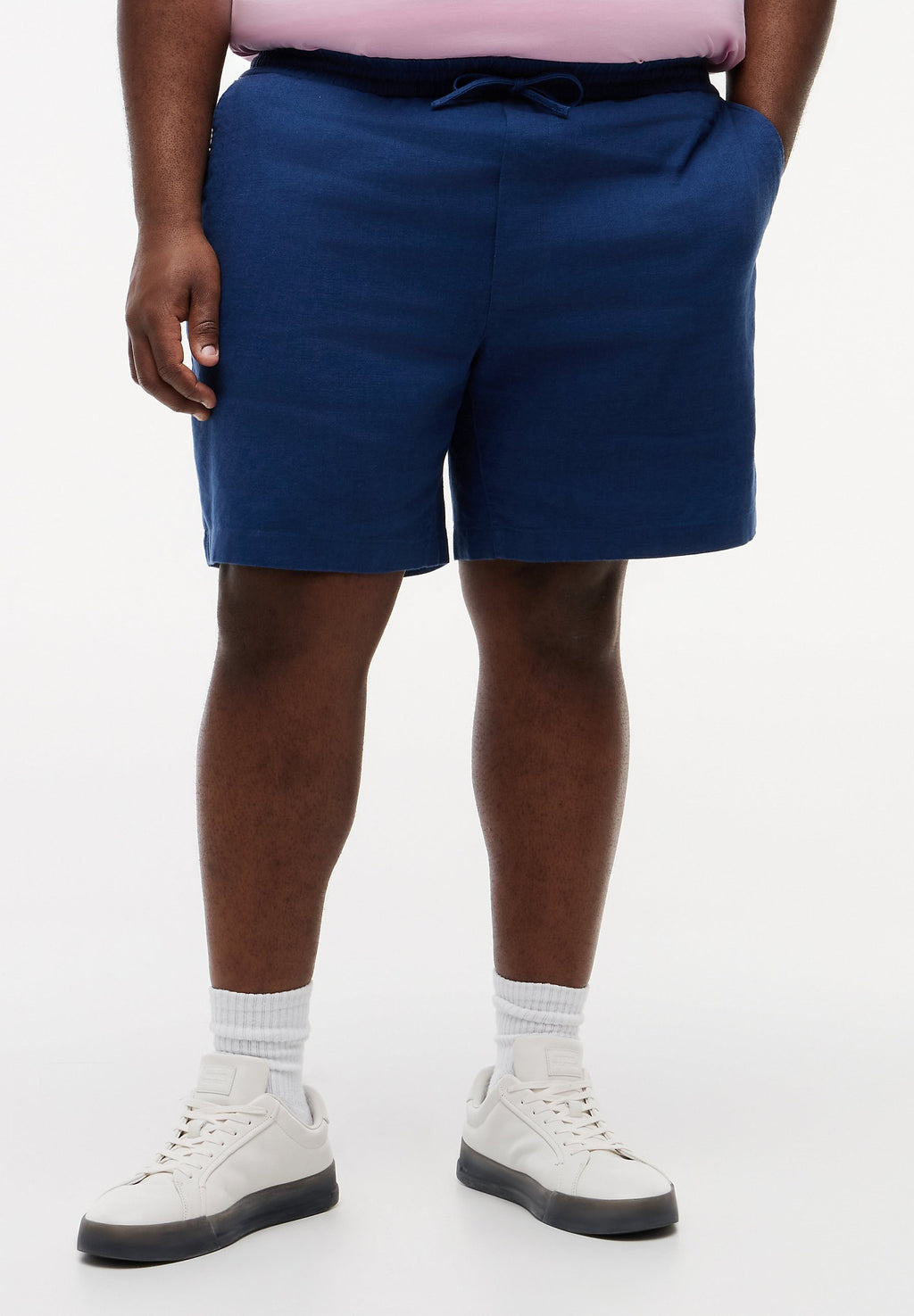 PLUS DOVER LINEN BLEND 8" INSEAM CHINO SHORTS Media 3