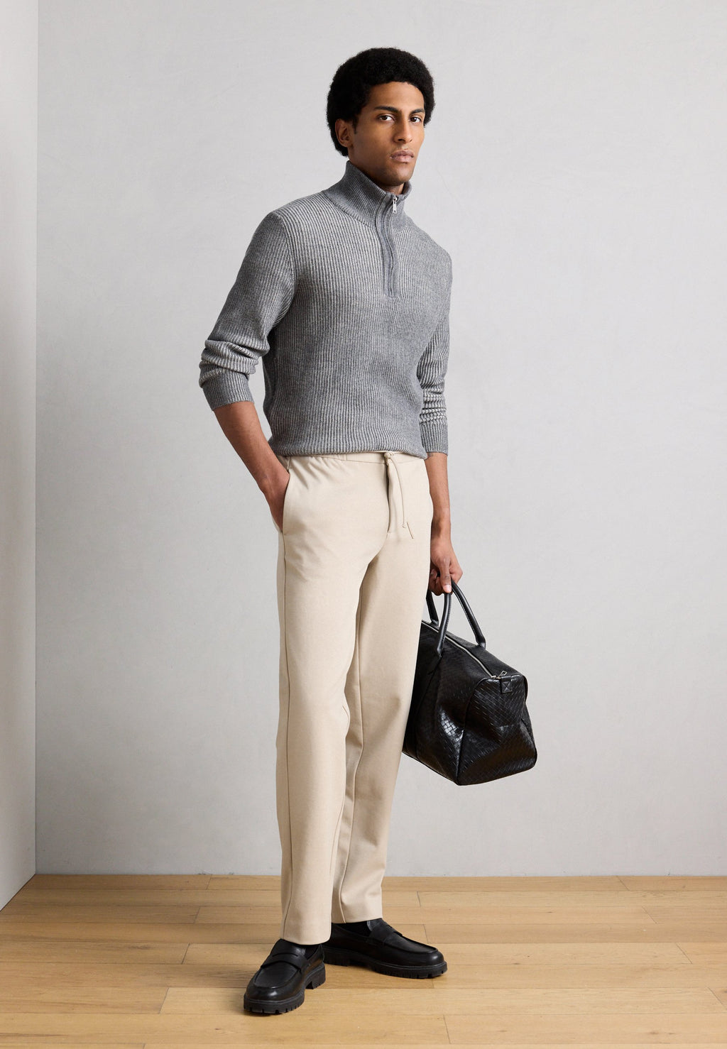 SUPERFLEX RELAXED FIT PANTS Media 2
