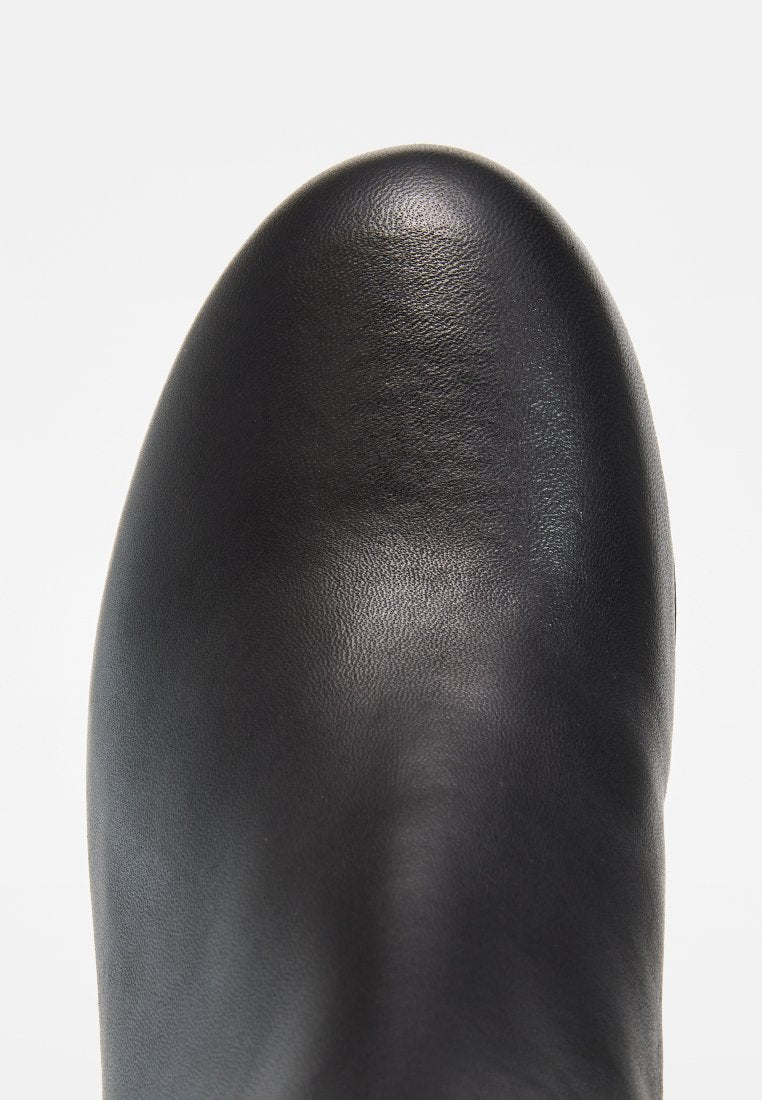 Högl