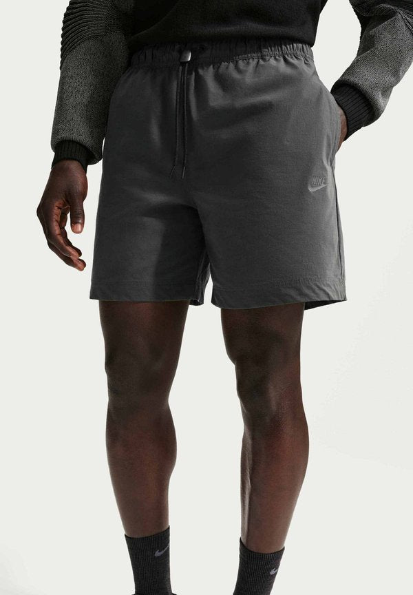 Nike Sportswear M NK TECH WVN SHORT - Tracksuit bottoms - anthracite