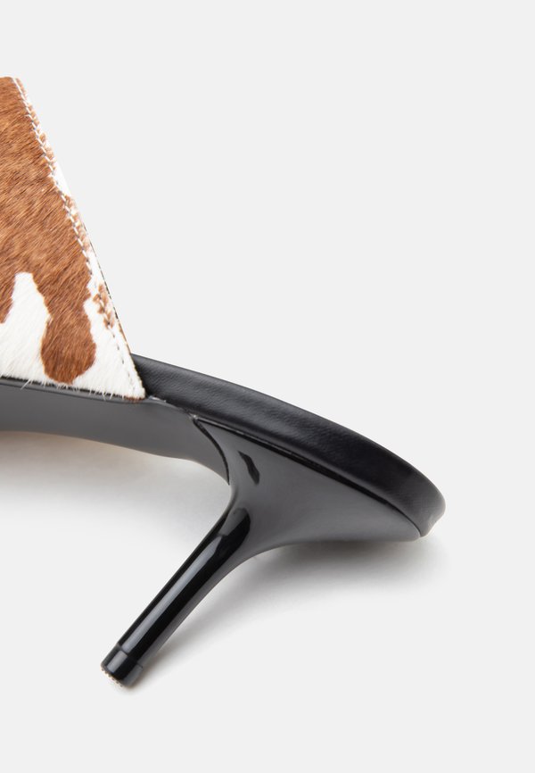 Zign Studio LEATHER