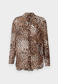 Langärmliges Button-Up-Hemd mit braunem und schwarzem Leopardenmuster auf hellem Hintergrund.