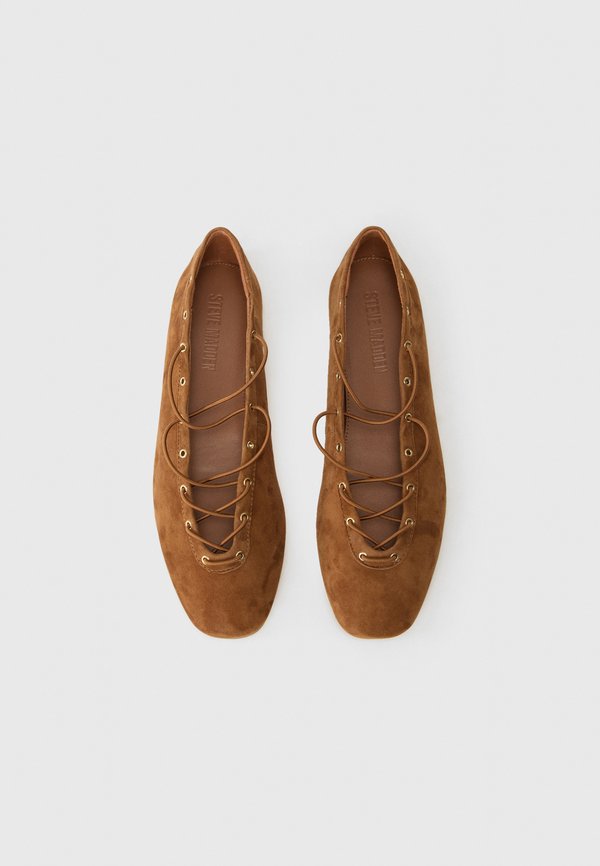 Steve Madden POINTE