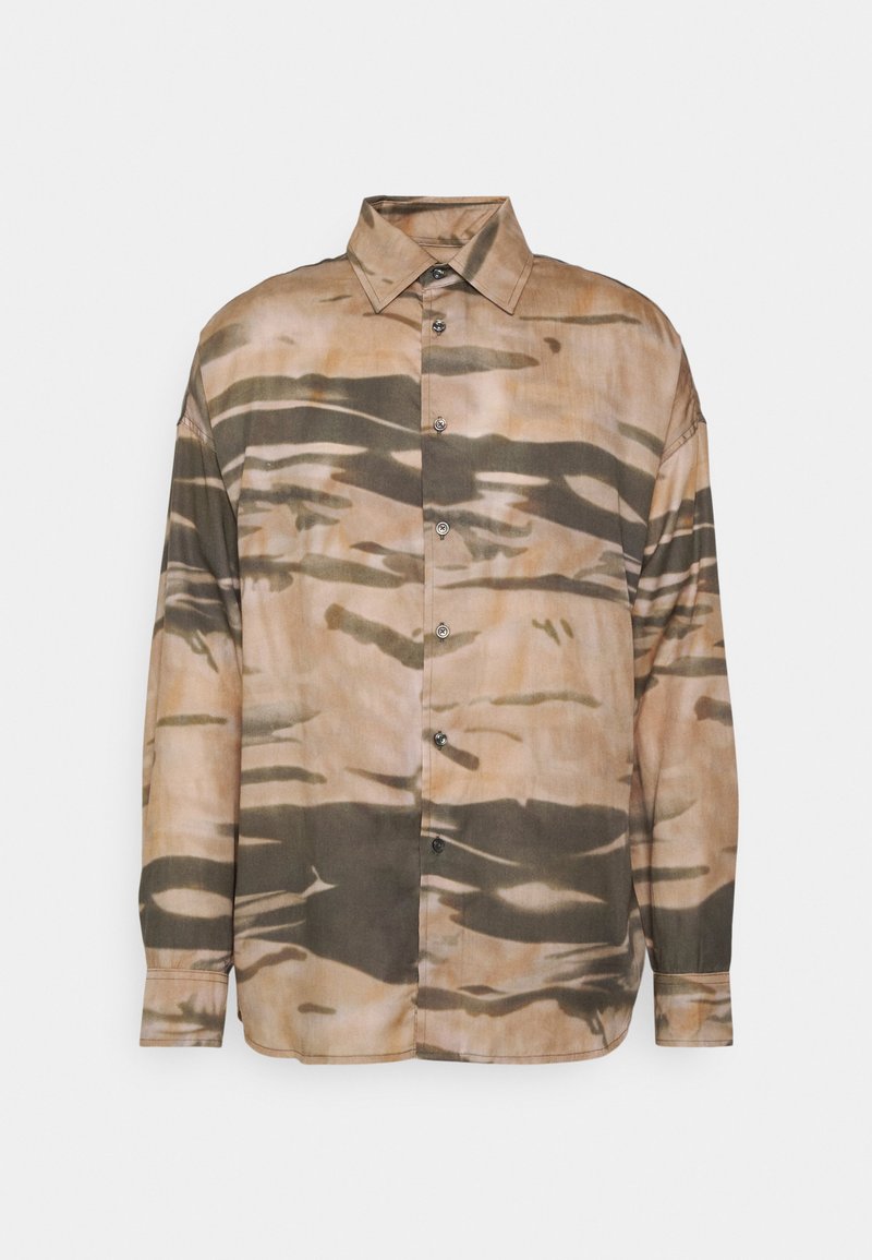 Braun und beige Langarmhemd mit einem Camouflage-Muster, mit einer durchgehenden Knopfleiste und klassischem Kragen. Hergestellt aus leichtem Stoff.