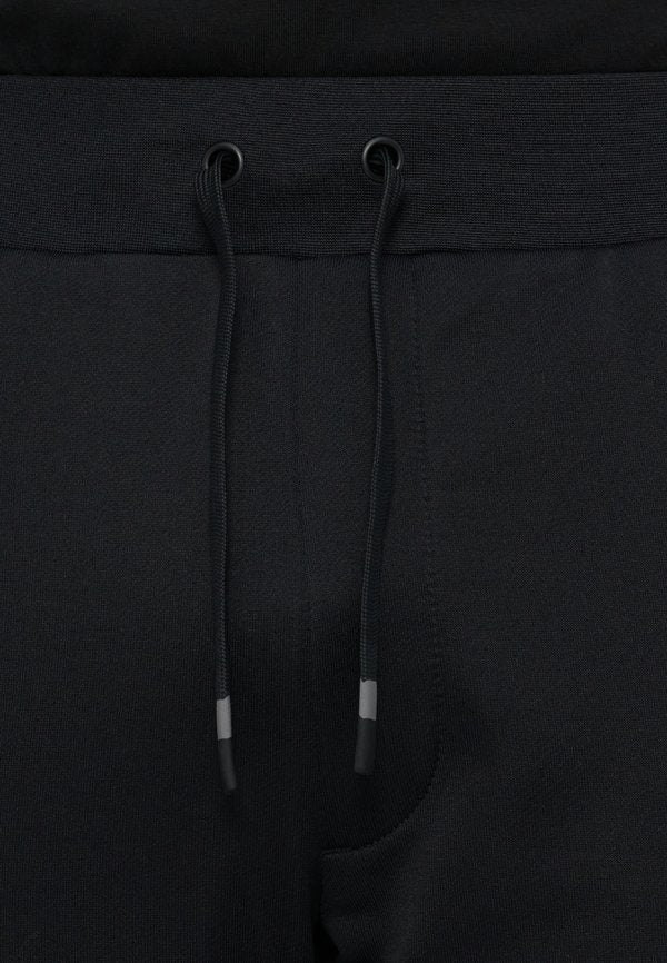 EA7 Emporio Armani