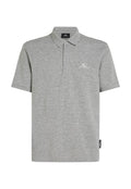 Grau Polo-Shirt mit klassischem Kragen, drei Knöpfen und einem dezenten O'Neill-Logo in Weiß auf der Brust. Glatte Stofftextur.