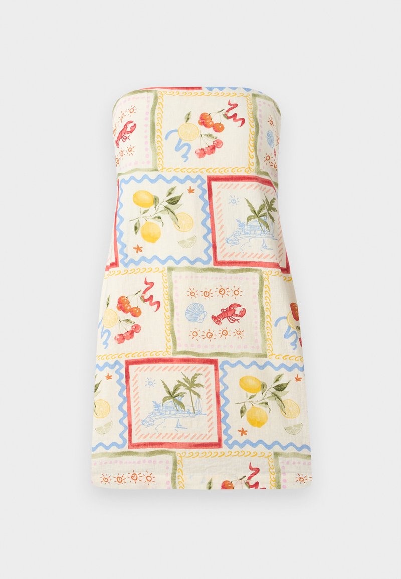 Trägerloses Kleid aus leichtem Stoff mit buntem Patchwork aus Früchten und Küstenszenen, mit gewellten Rändern und einer pastellfarbenen Palette.