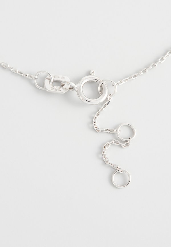 Atelier Du Diamant 0.06 CT DIAMOND