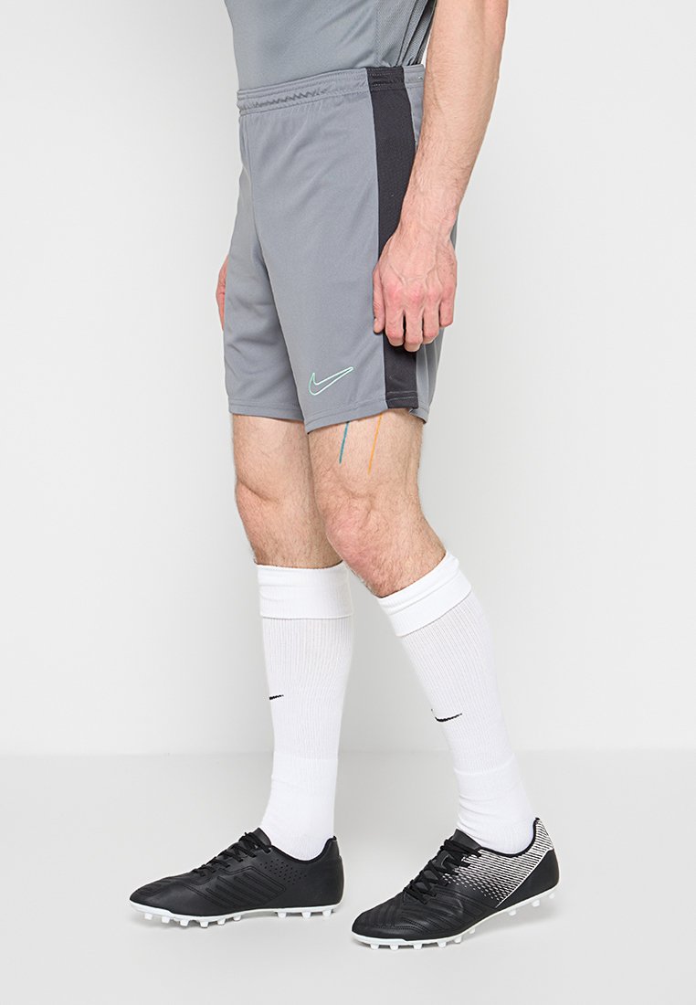 Nike Performance SLIM FIT