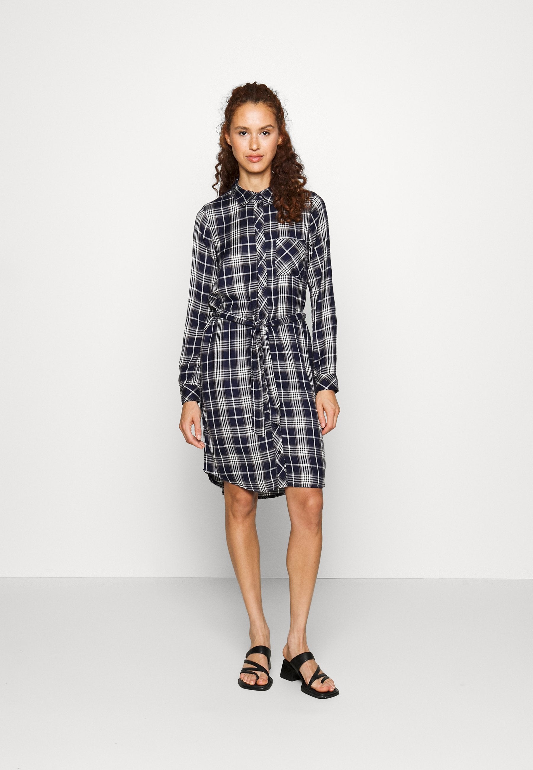 ONLRILEY LIFE DRESS Media 2