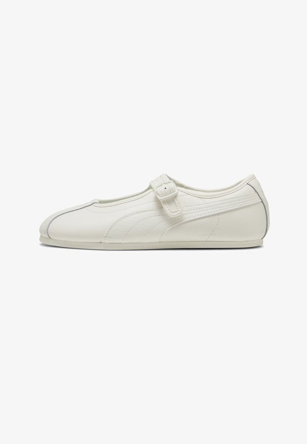 Puma PUMA TACKLETTE L - Ankle strap ballerina shoes - warm white- gold-silver fog