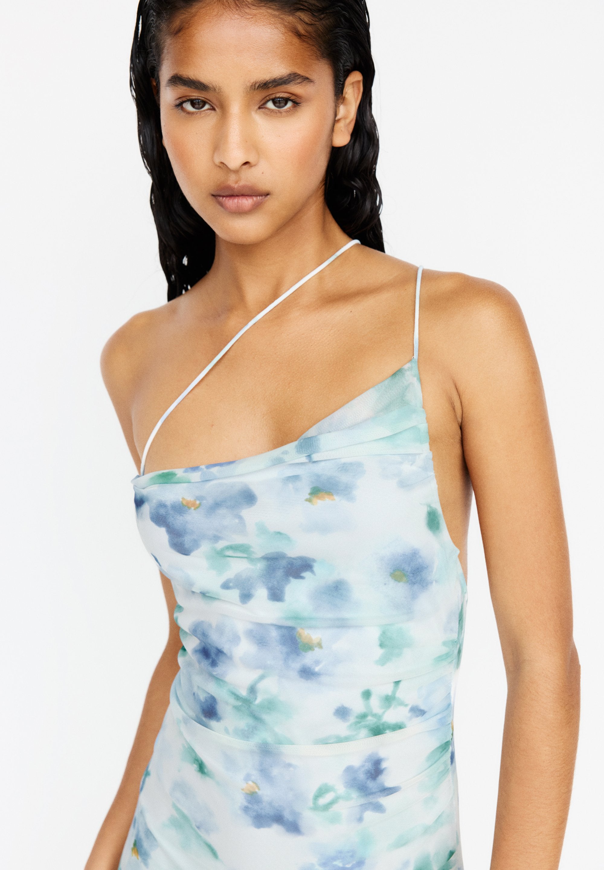 PULL&BEAR FLORAL STRAPPY