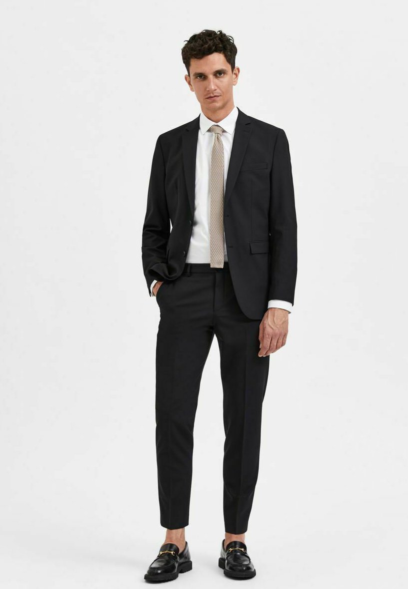 Selected SLIM FIT