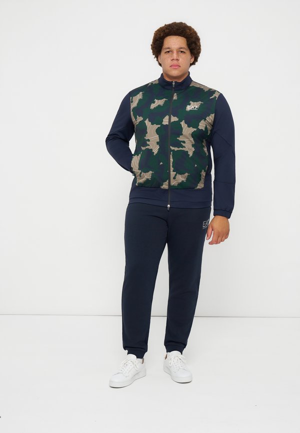 EA7 Emporio Armani