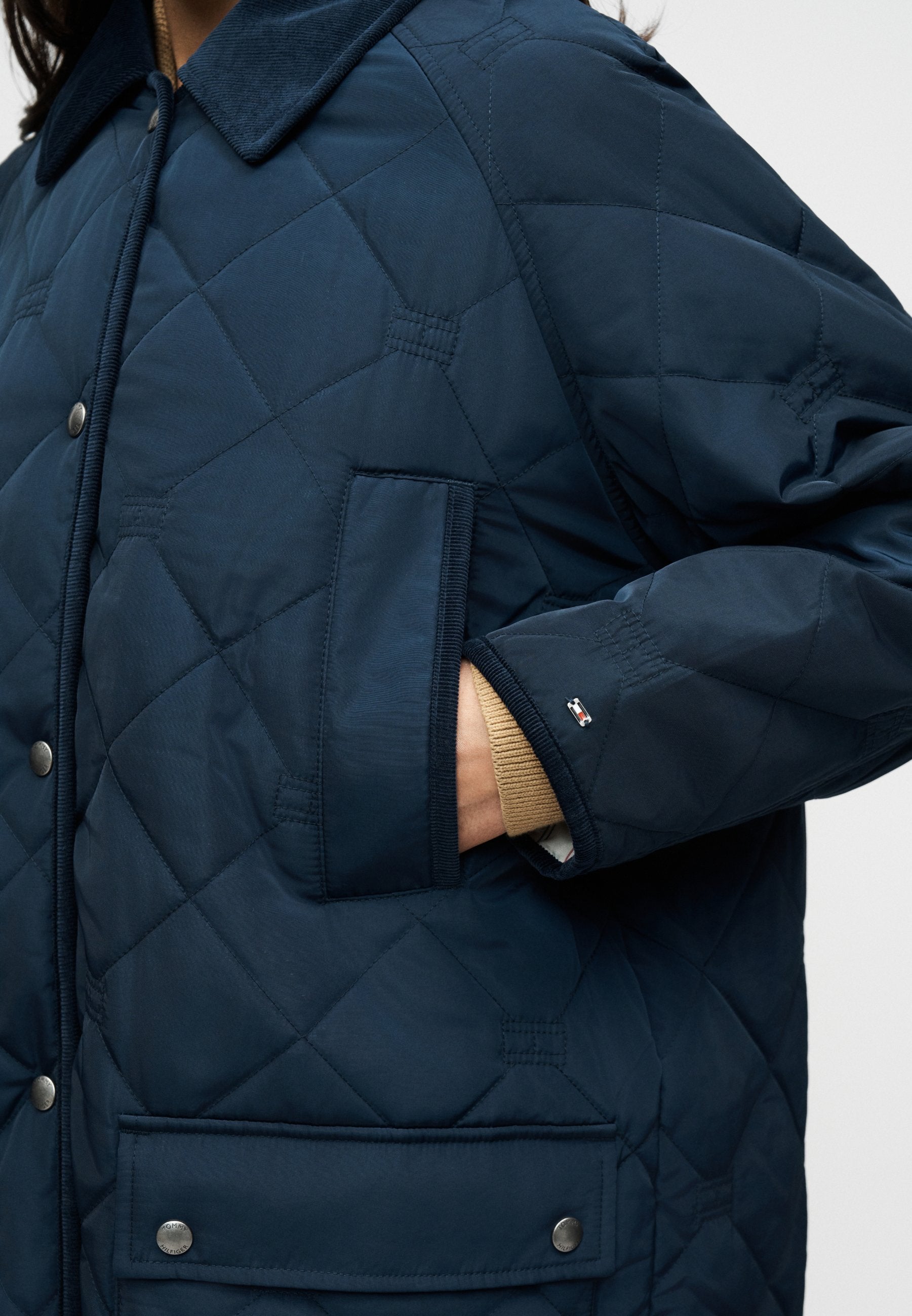 FLAG QUILTED PADDED OVERSIZED LONGLINE COAT Media 6