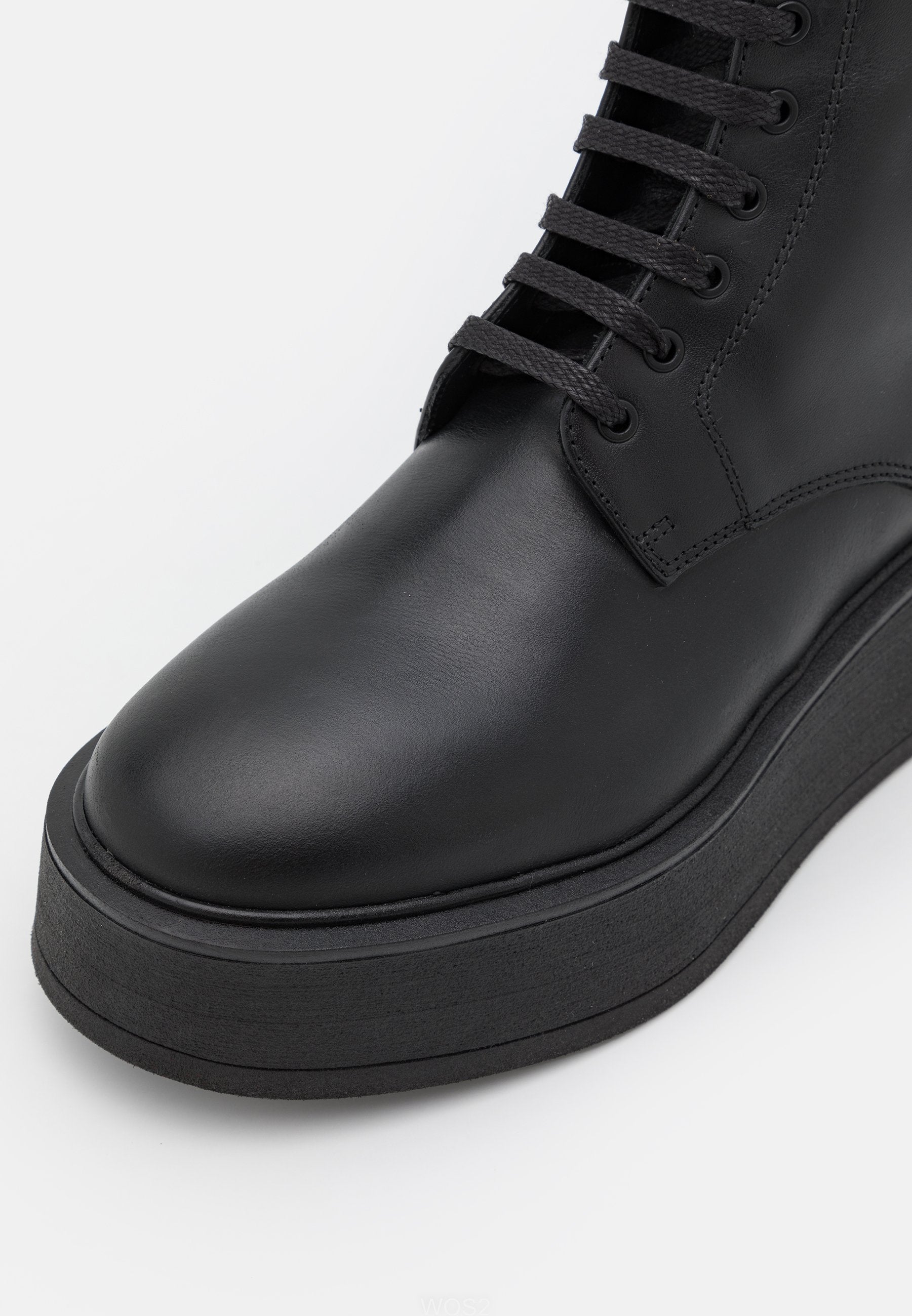 ZEPHYR HI LACE BOOT Media 5