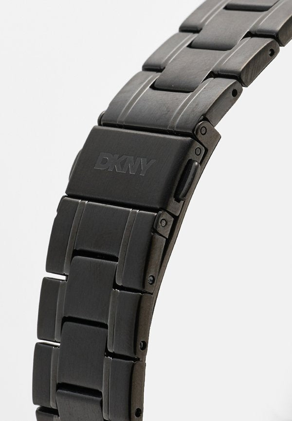 DKNY