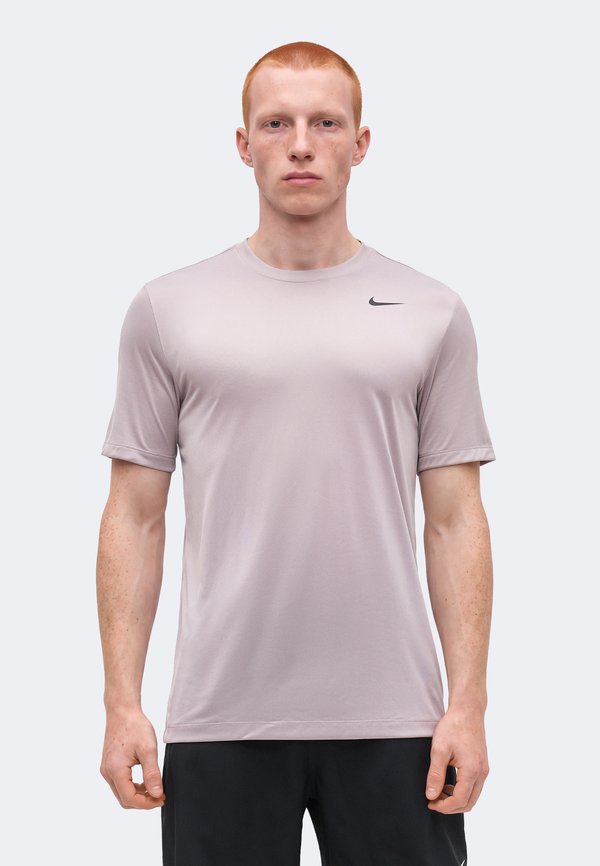 Nike Performance TEE RESET - Sports T-shirt - light violet ore/black