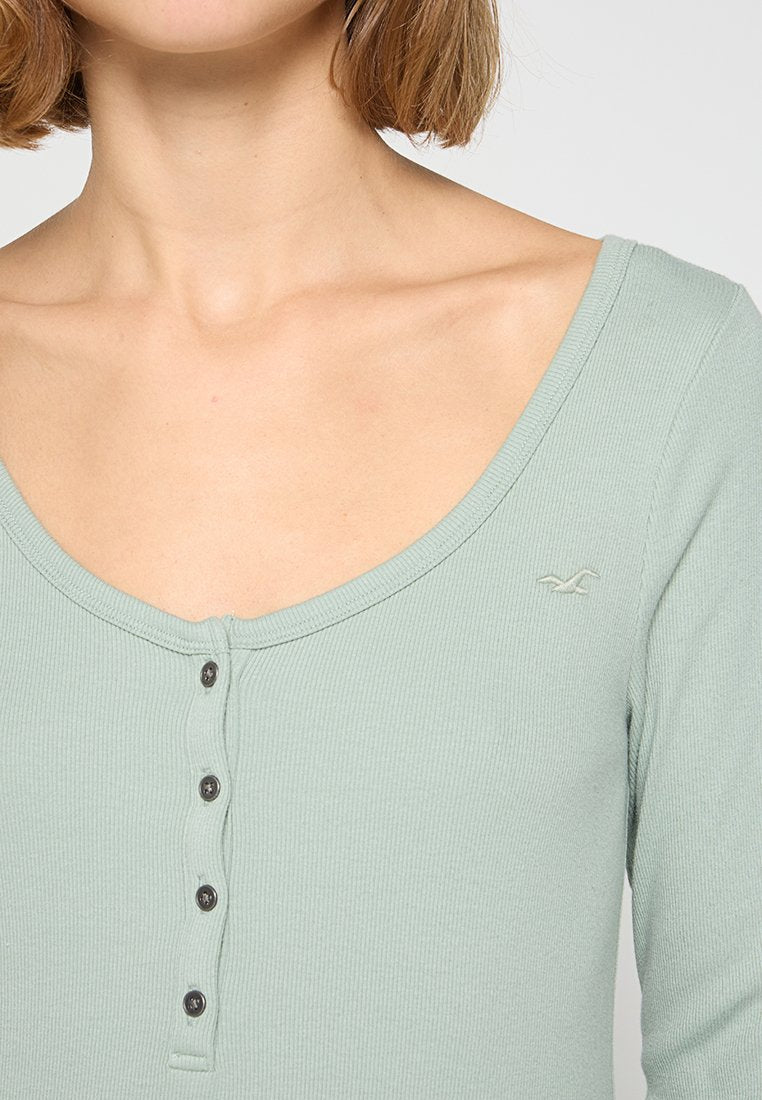 Hollister Co. EMEA SLIM FIT
