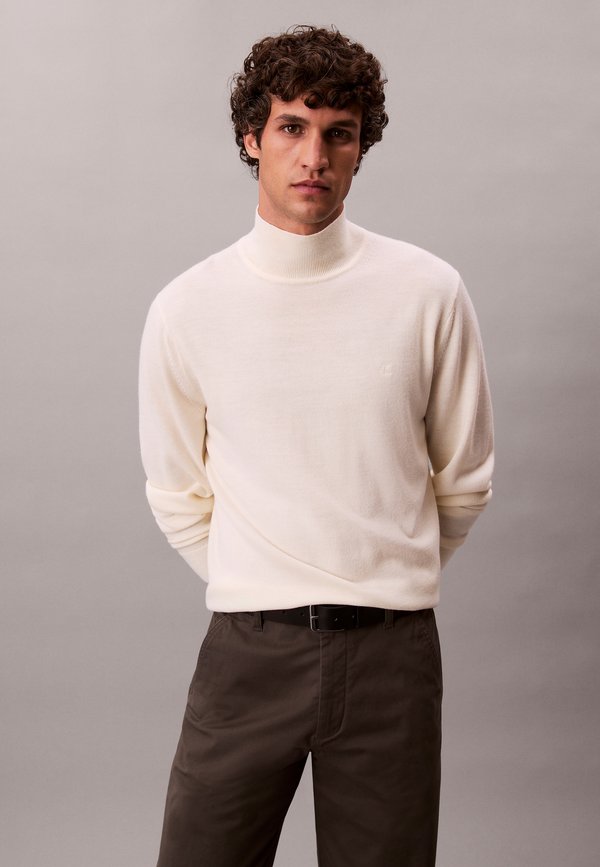 Calvin Klein MOCK NECK - Jumper - antique white